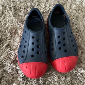 Crocs Size 9